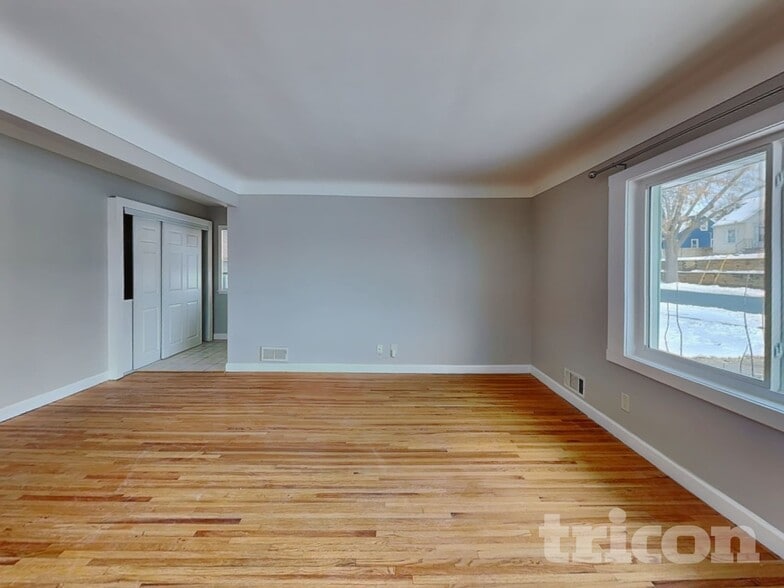 Building Photo - 4010 Monroe St NE