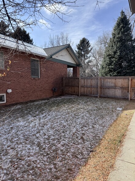 Building Photo - 2270 Holly St