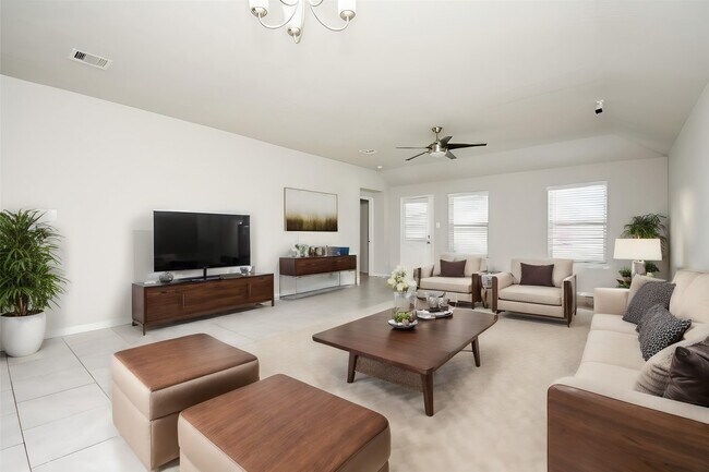 Building Photo - 7206 Highland Chase Dr