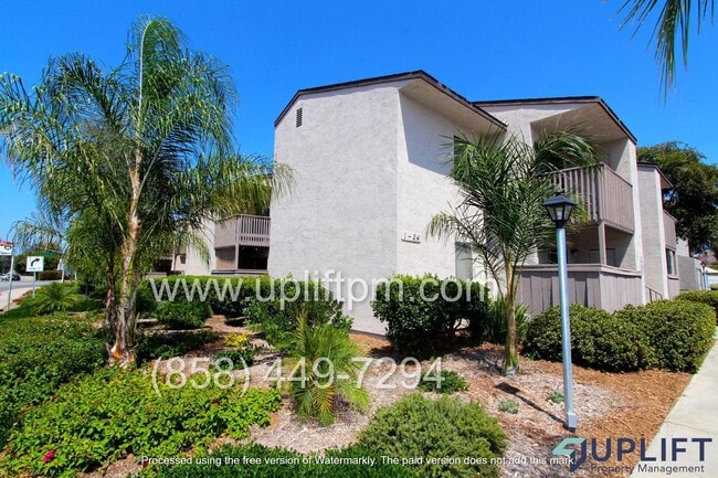 Interior Photo - PEPPER CREEK