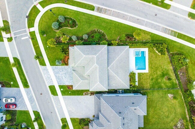 Building Photo - 12289 Waterstone Cir