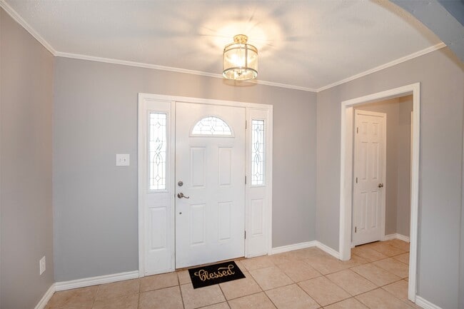 Building Photo - 10514 Sagemeadow Ct
