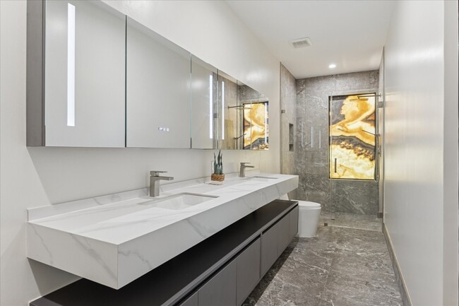 Building Photo - 2610 Westgrove Ln