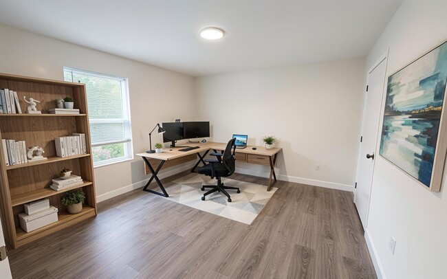 Building Photo - 1709 Hanover Blvd