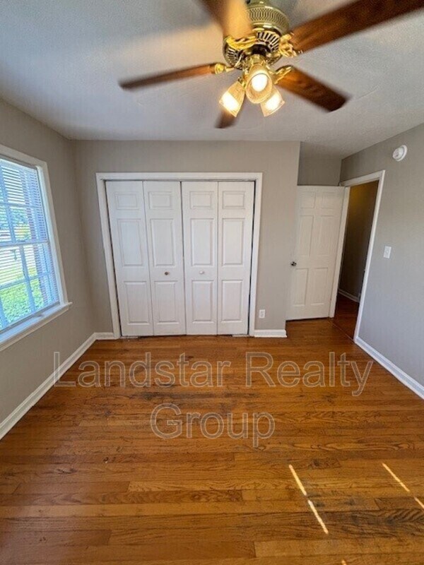 Building Photo - 6613 Manslick Rd