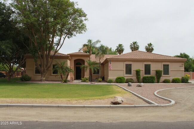 Building Photo - 13930 E Vallejo St