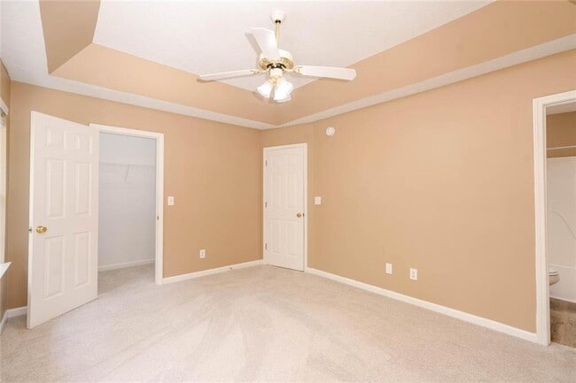 Building Photo - 102 Timber Ridge Dr