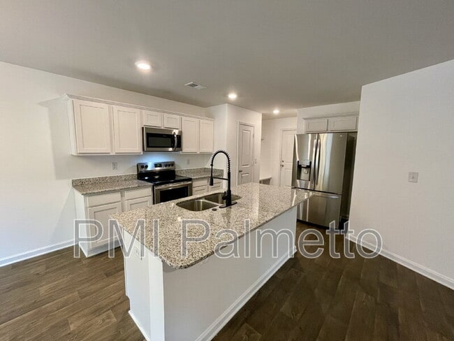 Building Photo - 341 Liliana Dr