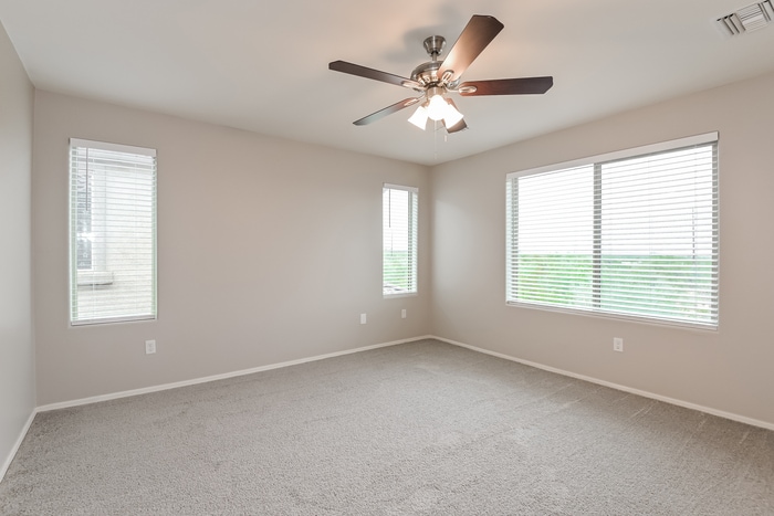 Building Photo - 758 W Calle Capotasto