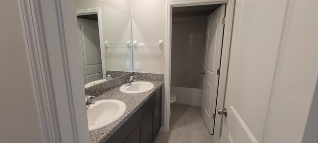 Building Photo - 4213 Romano Busciglio St