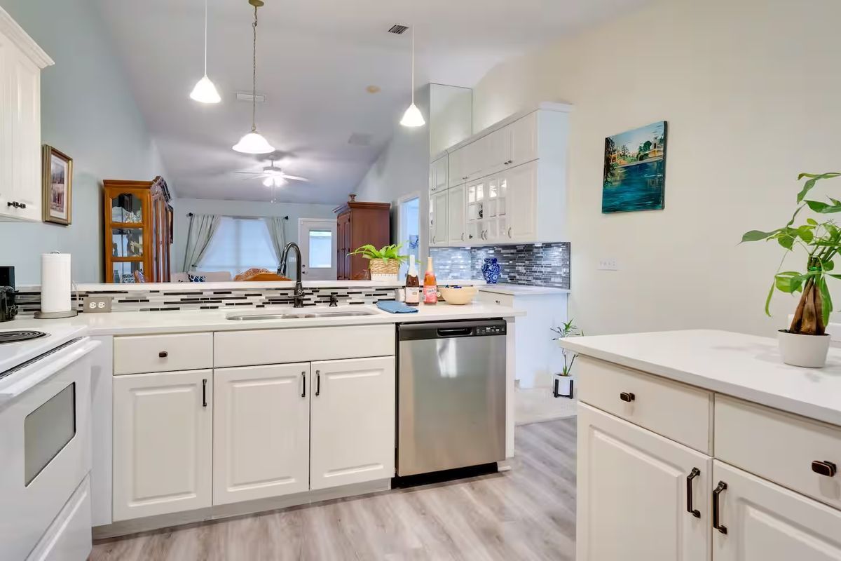 Building Photo - 6355 NW 106th Pl