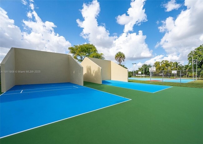 Building Photo - 11339 SW 132nd Pl