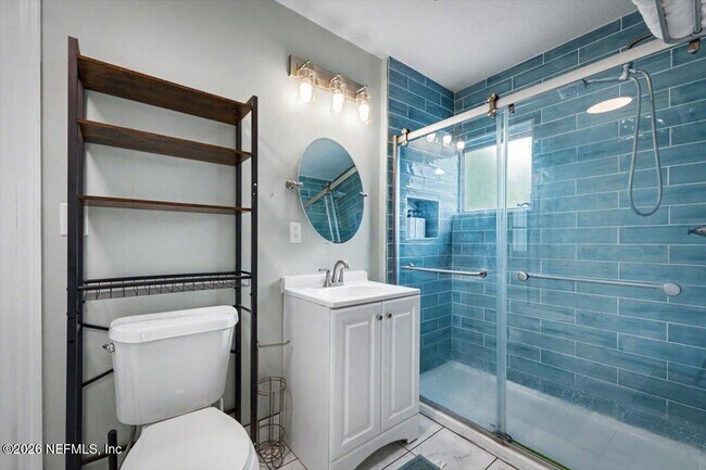 Building Photo - 719 S Shores Rd