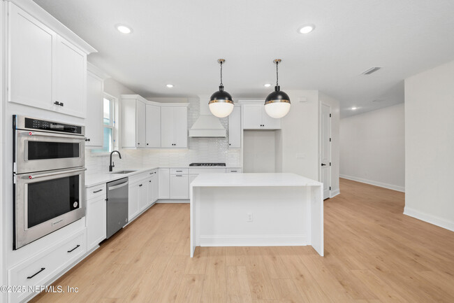 Building Photo - 42 Myrtle Oak Ct