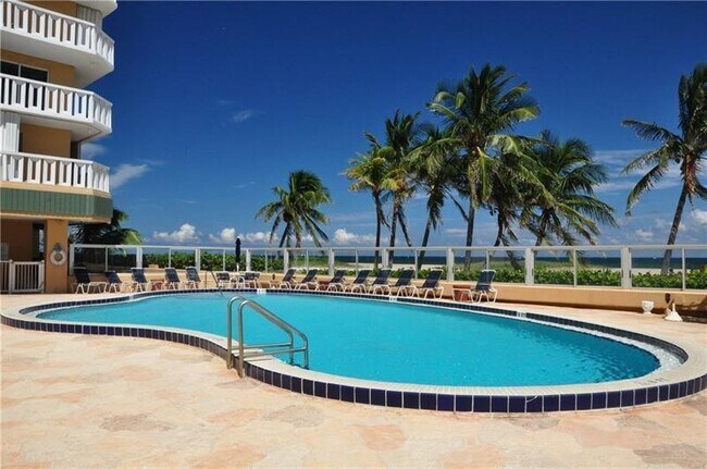 Building Photo - 1012 N Ocean Blvd