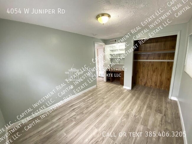 Building Photo - 4054 W Juniper Rd