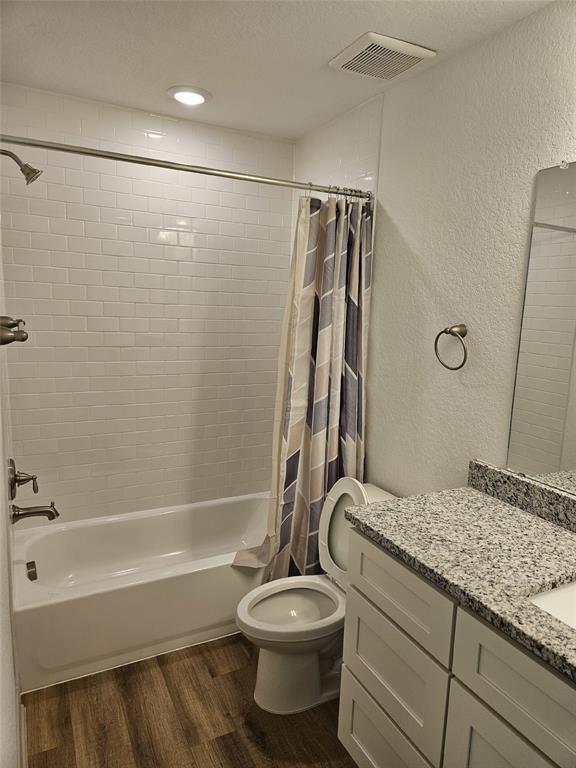 Building Photo - 7516 Magnolia Village