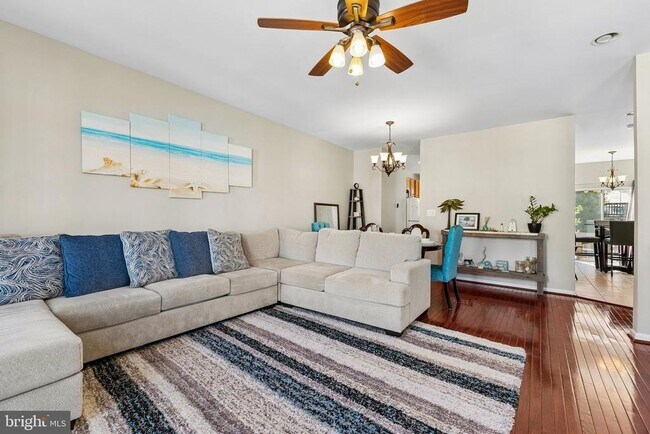 Building Photo - 12047 Kemps Landing Cir
