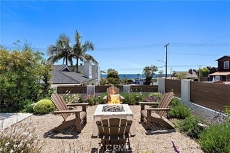 Building Photo - 241 Wave St