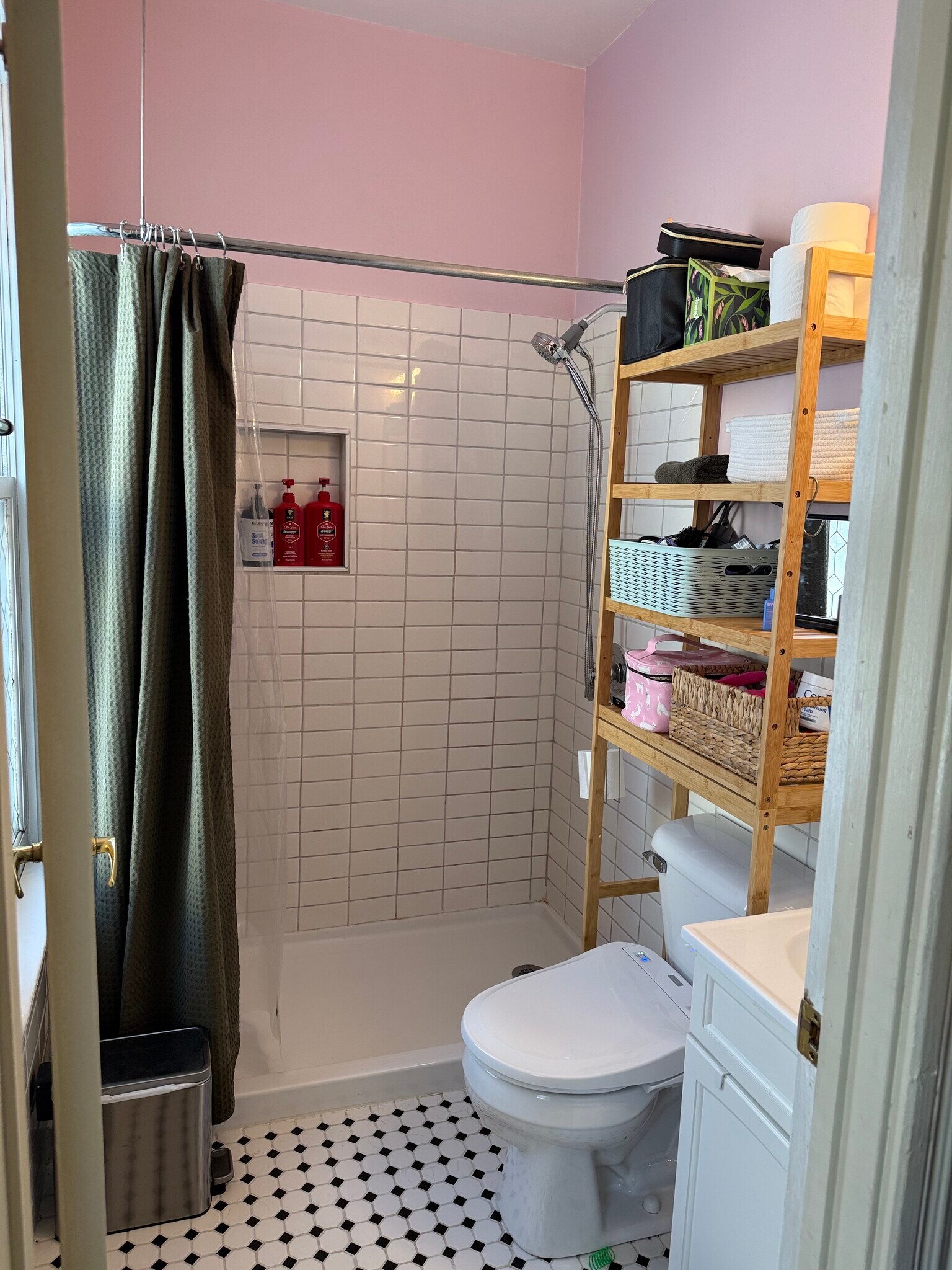 Building Photo - 2523 28th Ave S