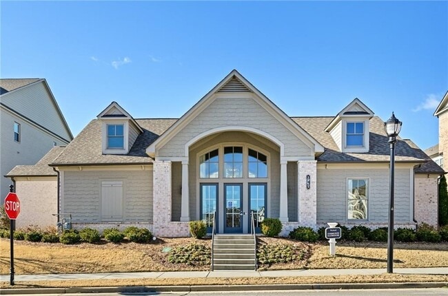 Building Photo - 2436 Skyland Way NE