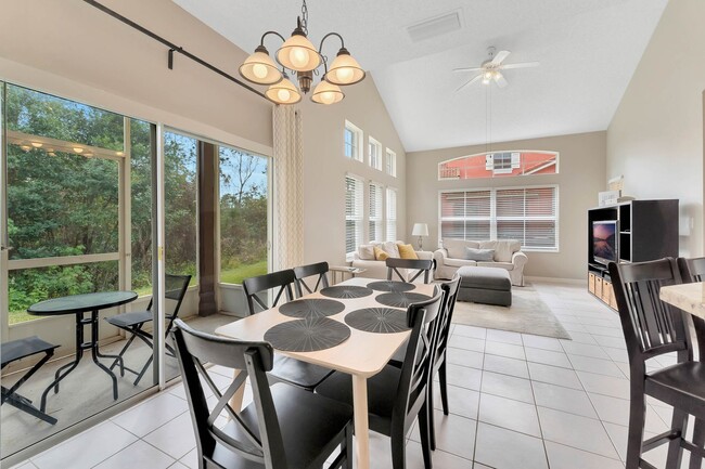 Building Photo - Gorgeous 4-Bedroom, 4-Bathroom Home in Kis...
