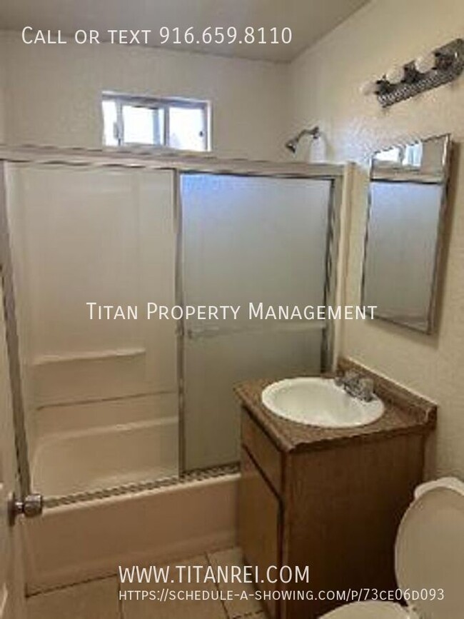 Building Photo - Sacramento Two Bed Apartment- Managed by T...