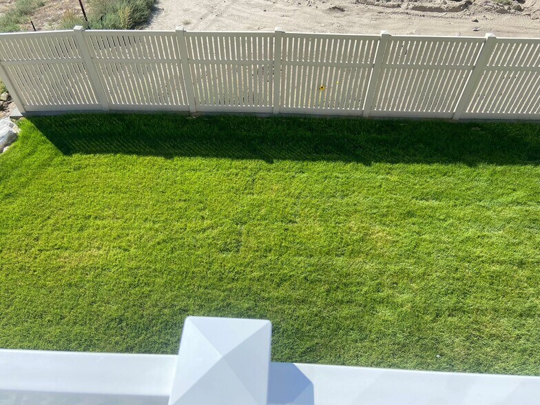 Building Photo - 1307 W Quailhill Rd