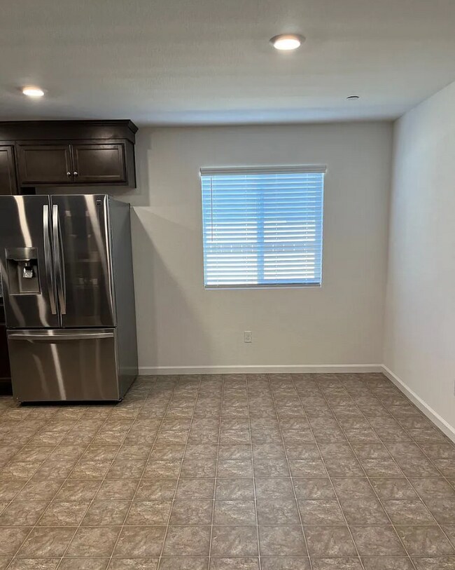 Building Photo - Two weeks free rent  "Spacious 4-Bedroom Haven with 2 Full Baths in Merced – Your Dream Home Awai...