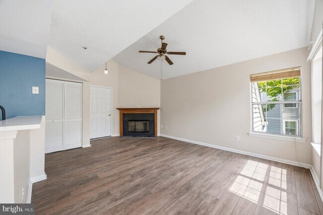 Building Photo - 14053 Vista Dr