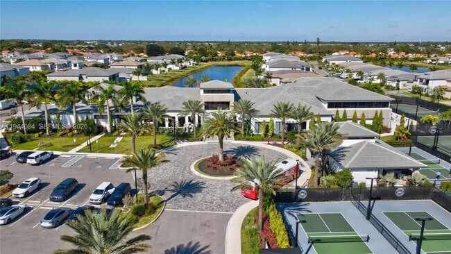 Building Photo - 8525 Crystal Downs Ave