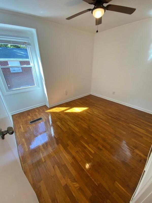 Building Photo - 2630 Wayside Dr