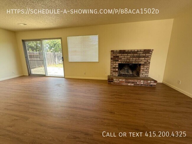 Building Photo - 938 Estrada Ct