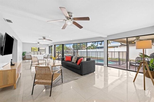 Building Photo - 1601 NE 63rd St