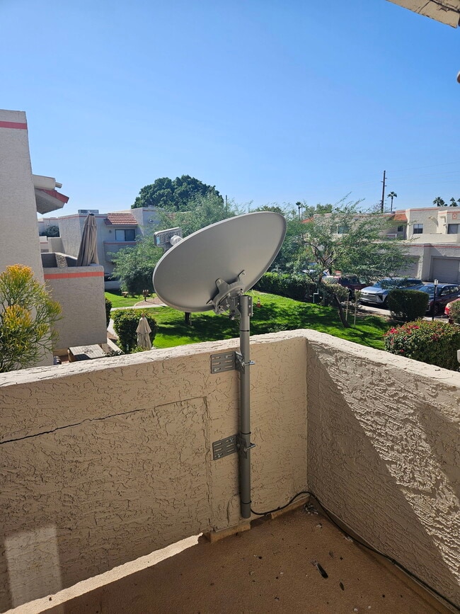 Building Photo - 885 N Granite Reef Rd