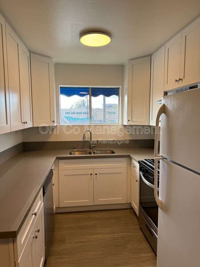 Building Photo - 14333 Haynes St