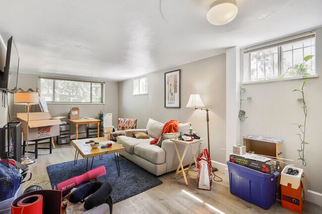 Building Photo - 4618 W 35th Ave