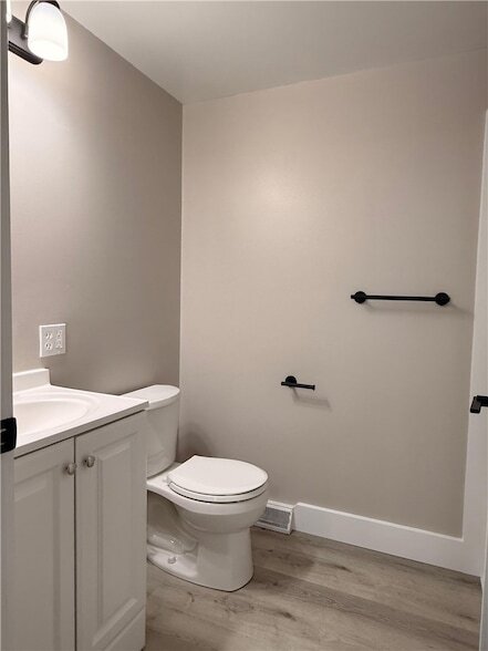 Building Photo - 714 Pershing St