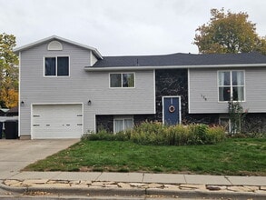 Building Photo - 175 W 400 S