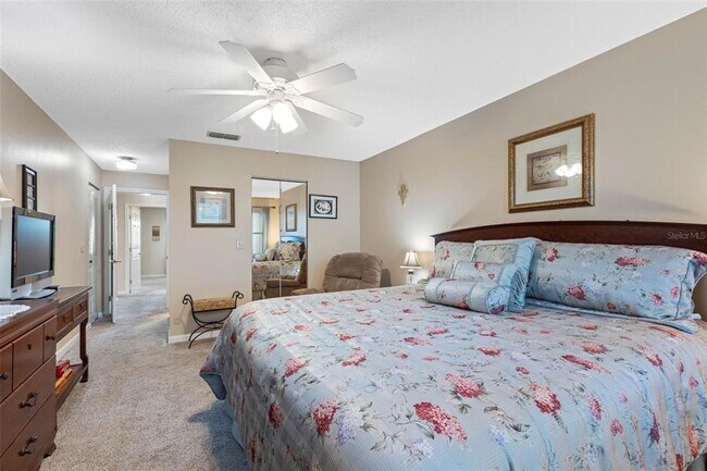 Building Photo - 5970 80th St N