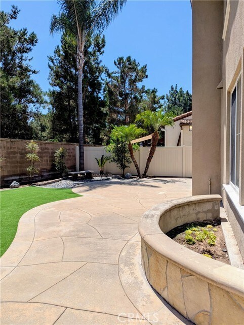 Building Photo - 23 Highfield Glen