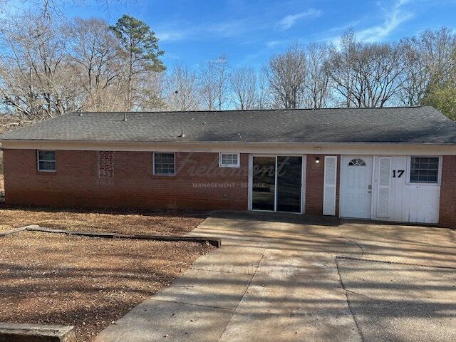 Building Photo - 17 Wintergreen Ln