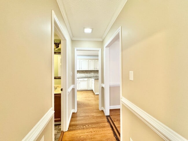 Building Photo - Spacious 3 Bedroom with Backyard Pool