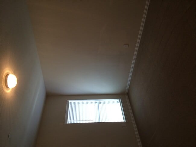 Building Photo - 8924 Stargazer Dr