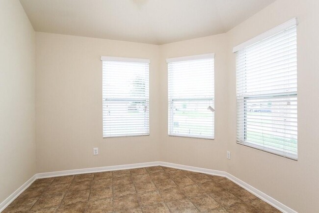 Building Photo - 16806 Accolade Way