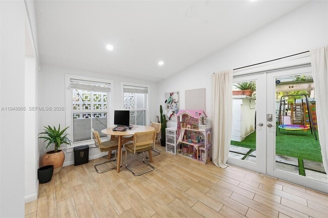 Building Photo - 71 NE 46th St