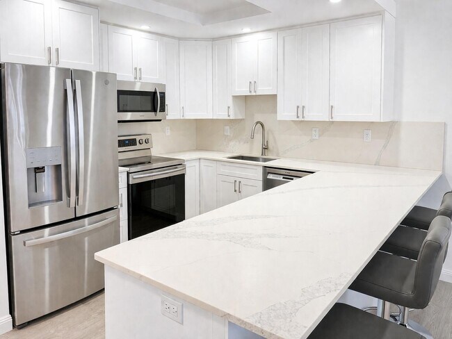 Building Photo - 600 Three Islands Boulevard