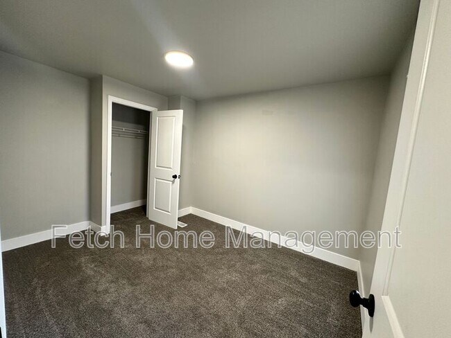 Building Photo - 334 Lehman St