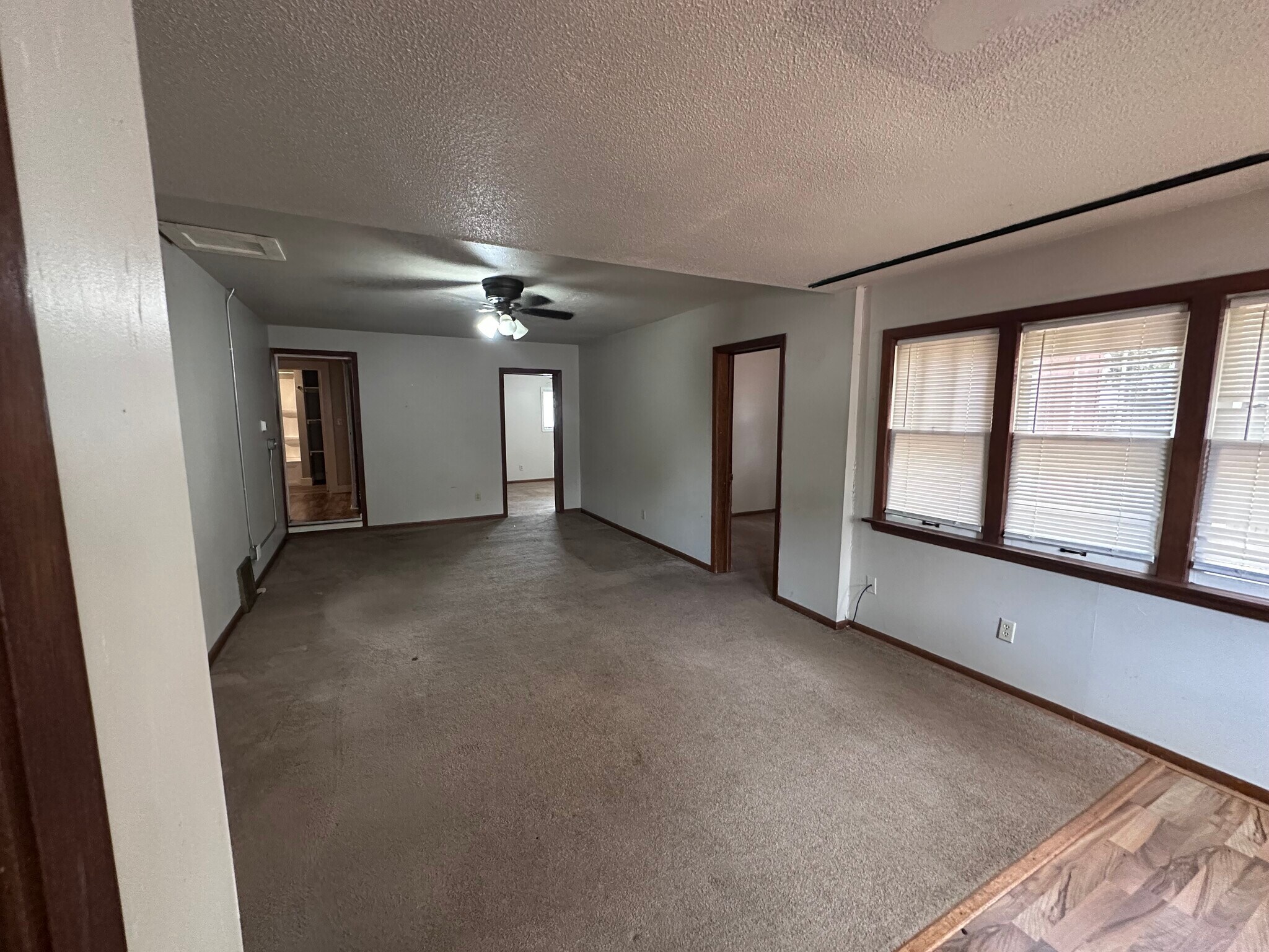 Building Photo - 629 Park Ave