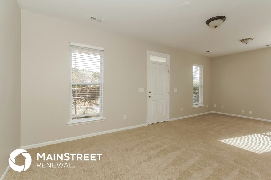 Building Photo - 4104 Vance Rd N